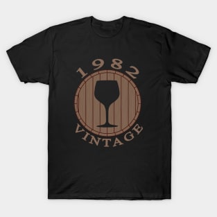 Vintage Wine Lover Birthday 1982 T-Shirt